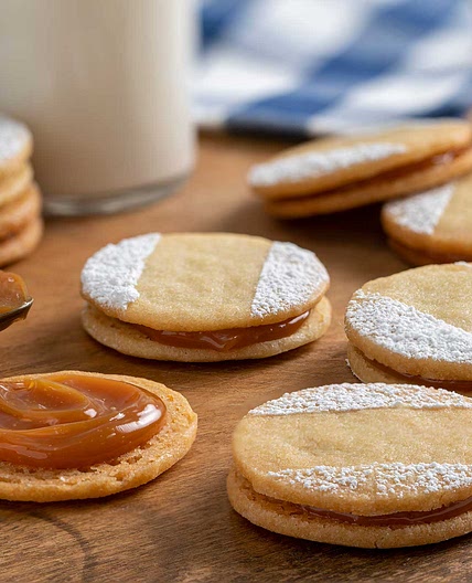 Vanilla Caramel Sandwich Cookies