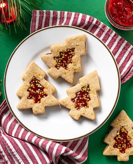 Christmas Tree Chocolate Strawberry Linzer Cookies