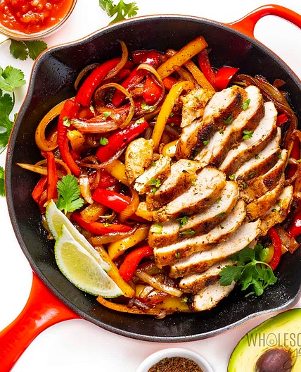 How To Make Chicken Fajitas (Easy Fajita Recipe)