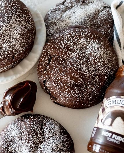 Crumbl Molten Lava Cookies
