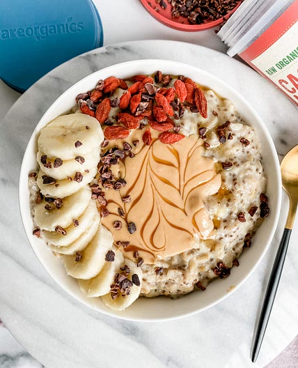 Antioxidant Chia Banana Oatmeal