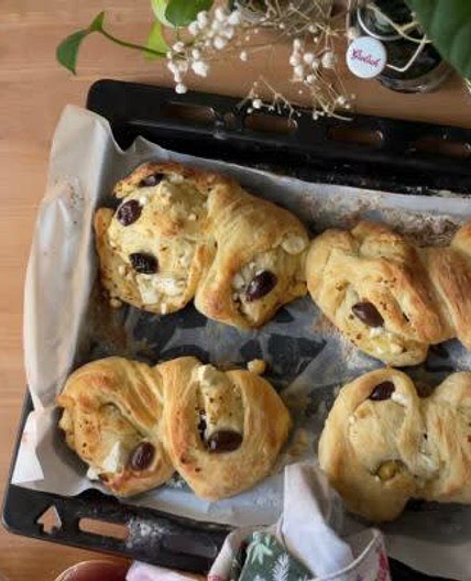 Olive & Fetta twist buns