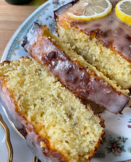 Lemon & lavender tea cake