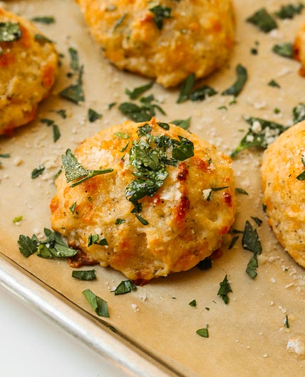 Red Lobster Cheddar Bay Biscuits