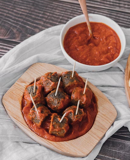 Vegan Seitan Currywurst