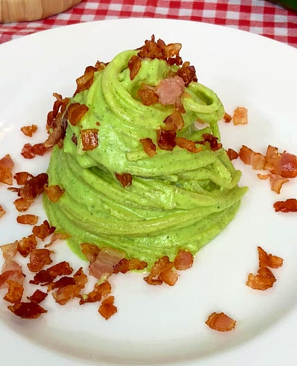 GREEN BACON PASTA