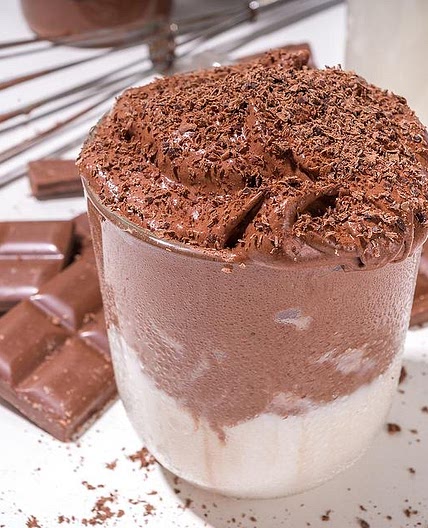 Creamy Whipped Hot Chocolate Recipe Put the Internet Into a Frenzy