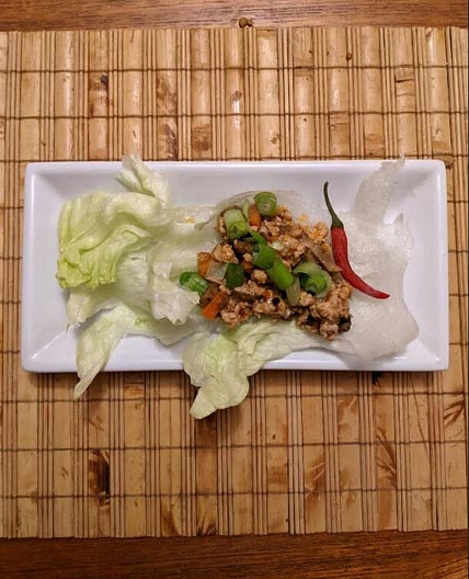 Chicken, mushroom and carrot lettuce wraps