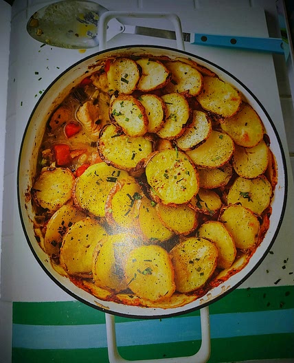 Creamy chicken and tarragon hotpot