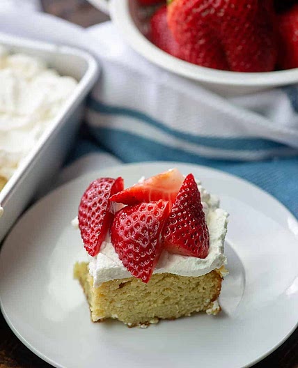 Strawberry Cream Cake