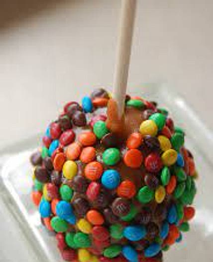 caramel apples with m&ms