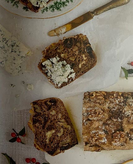 Prune-walnut bread