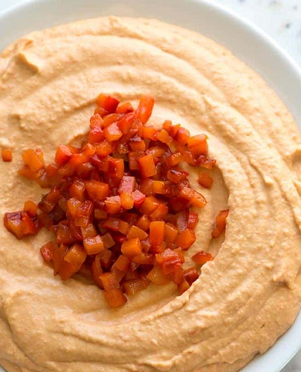 Red Pepper Hummus and rice cakes