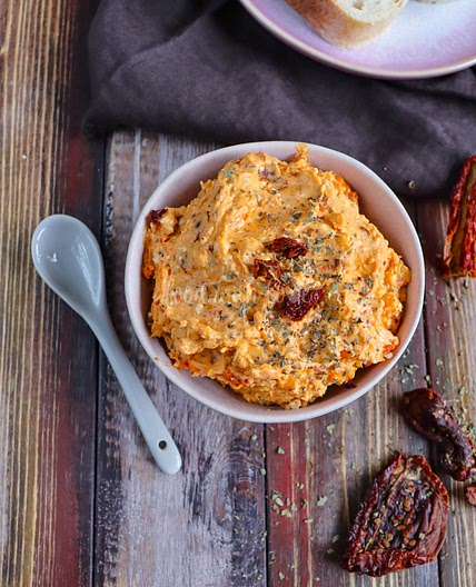 Tomaten-Feta-Dip