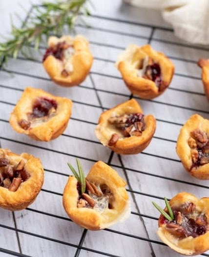 Cranberry Brie Bites 