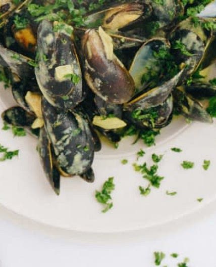 Mussels Garlic and Wine