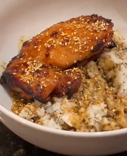 Air Fryer - Honey Garlic Chicken Thighs (Easy)