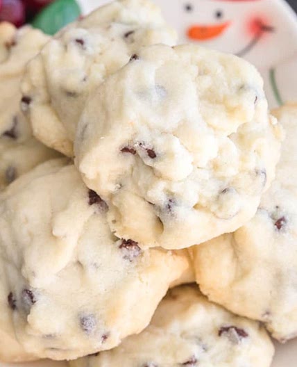 Easy Chocolate Chip Whipped Shortbread