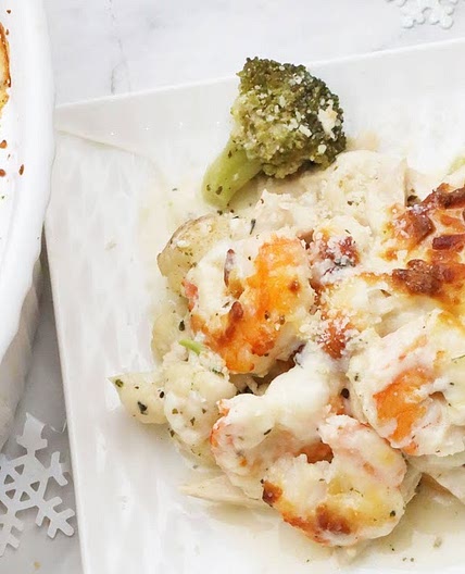 Creamy Veggie Casserole For a Quick LowCarb Weeknight Dinner #alfredosauce #creamsauce #pasta #keto