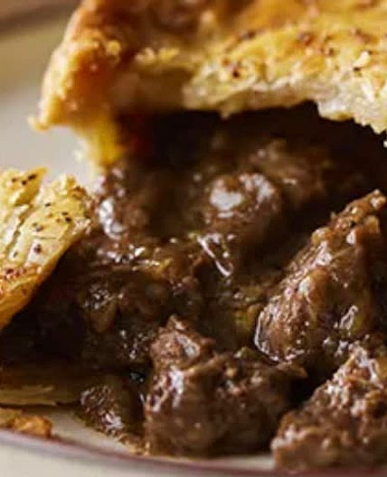  Beef, mushroom and Guinness pie