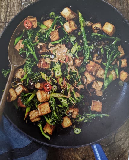 Sesame, almond and black pepper tofu bowl