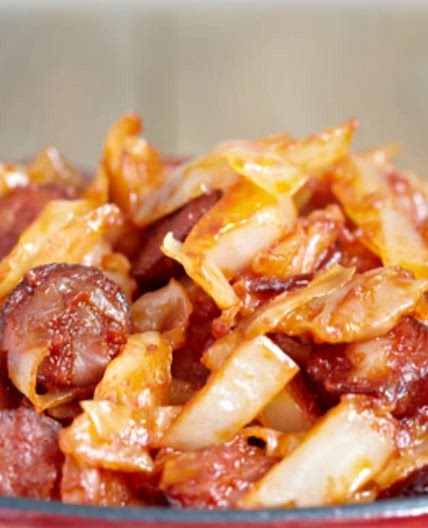 Easy Kielbasa and Cabbage Skillet