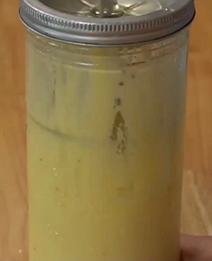 Homemade mayonnaise 