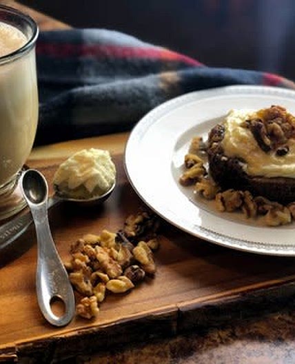 Walnut Cinnamon Roll Mug Cake