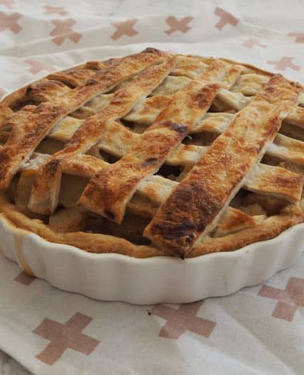 Easy Apple Pie 12 serves 205 calories each *