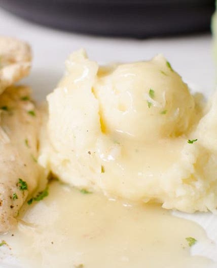 Instant Pot Chicken and Mashed Potatoes with Gravy