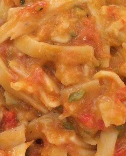 Creamy chicken and tomato pasta