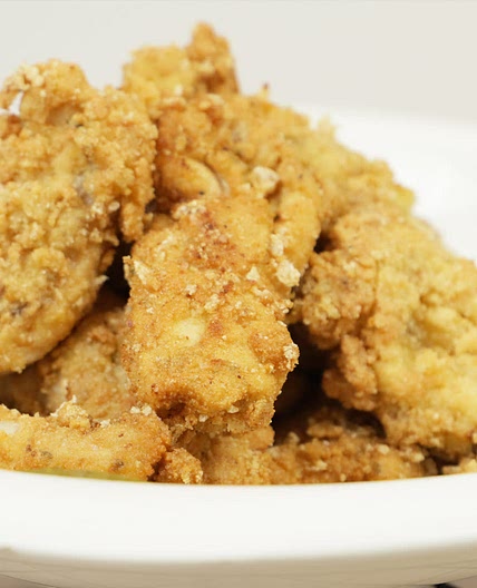 Keto Crispy Pickle-Brined Chicken Thighs