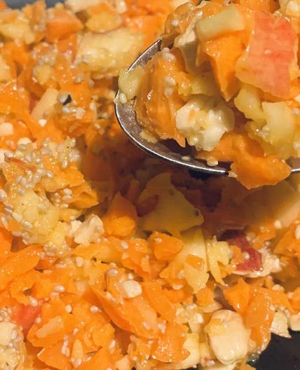 Carrot cashew salad