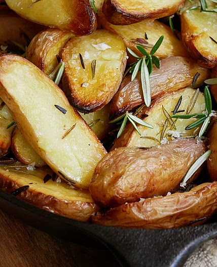 Thermomix recipe: Rosemary Garlic Crispy Potatoes