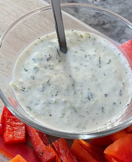 *SUPER EASY* [Paleo, Whole30, Vegan] Tzatziki :P — Bottomless Chef