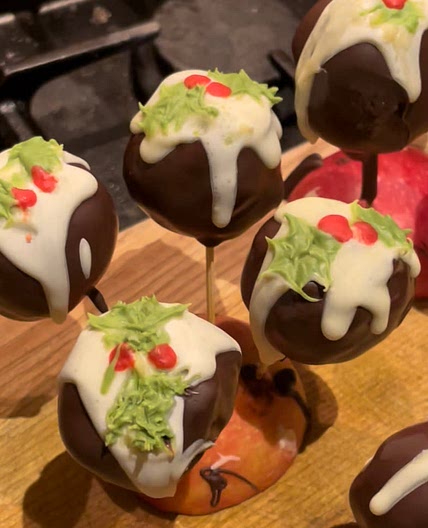 Christmas Pudding Brownie Bites