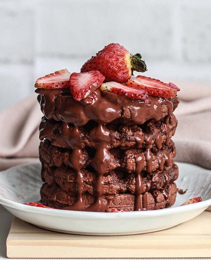 Easy Chocolate Oatmeal Waffles (Vegan)