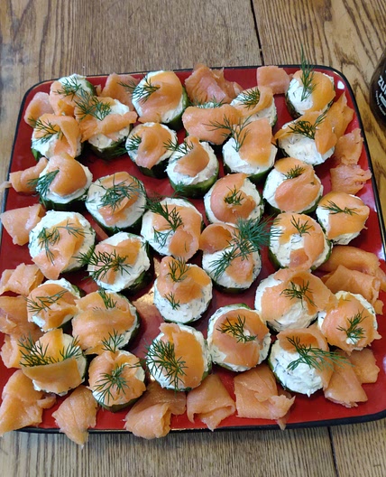 Cucumber Cups with Dill Cream and Smoked Salmon