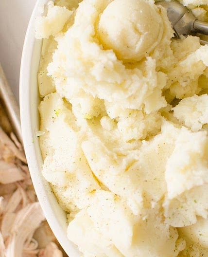 Instant Pot Mashed Potatoes {Fast & Creamy}