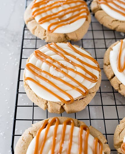 Copycat Crumbl Salted Caramel Cheesecake Cookie