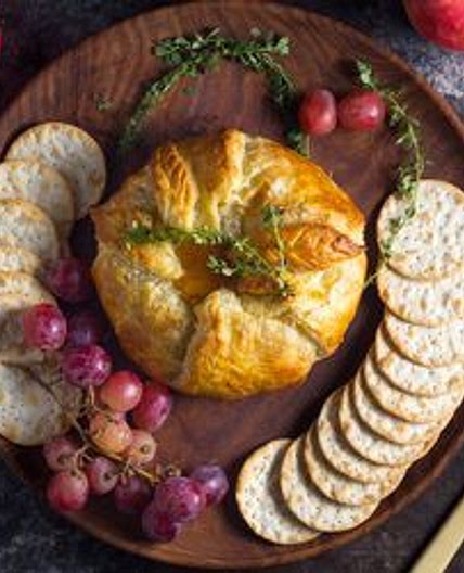 Cranberry-Jalapeño Baked Brie Dip Recipe