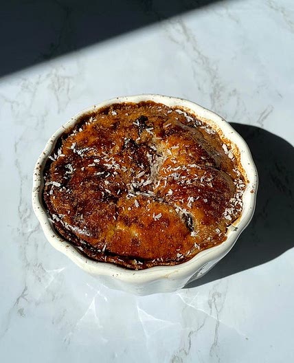 Postre de avena, banana y chocolate 