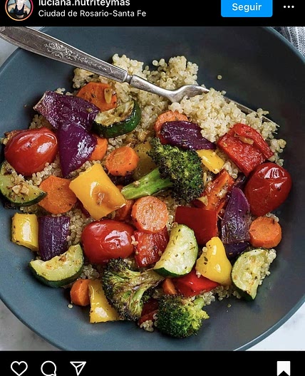Quinoa + vegetales salteados