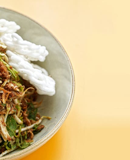 Indonesian Javanese Raw Veggie Salad (Karedok)