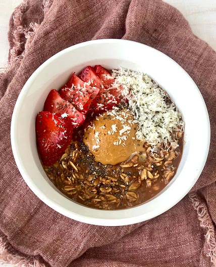 EASY CHOCOLATE PEANUT BUTTER OATS