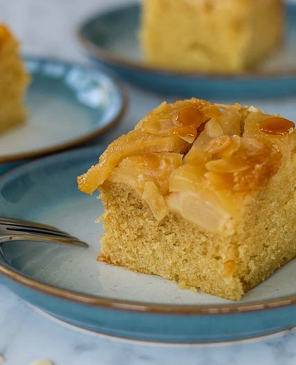Slow Cooker Pear and Almond Sponge