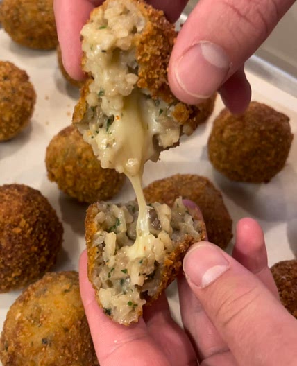 Cheesy Mushroom Arancini 