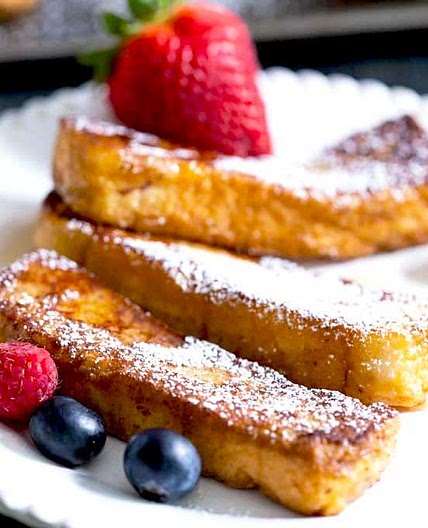 French Toast Sticks w/ Syrup, Fruit, & Raw Veggies