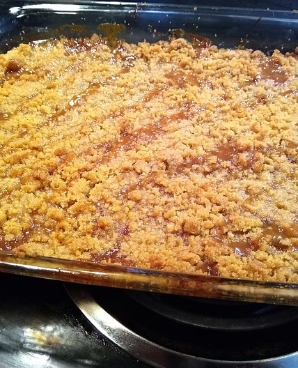 Caramel Apple Crisp