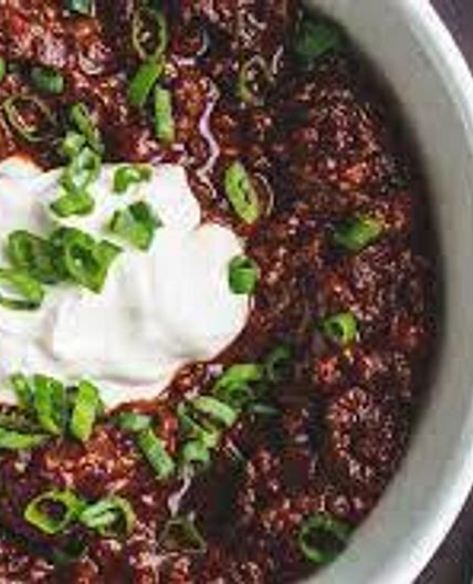 Tex-Mex chilli beef with avocado salad